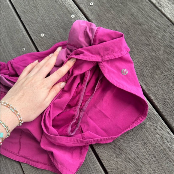 Lululemon sped up shorts 2.5 - Picture 4 of 5